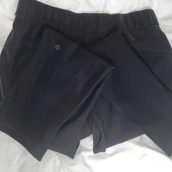 Lululemon On The Fly Black Pants Casual Woven 27" - Picture 3 of 4